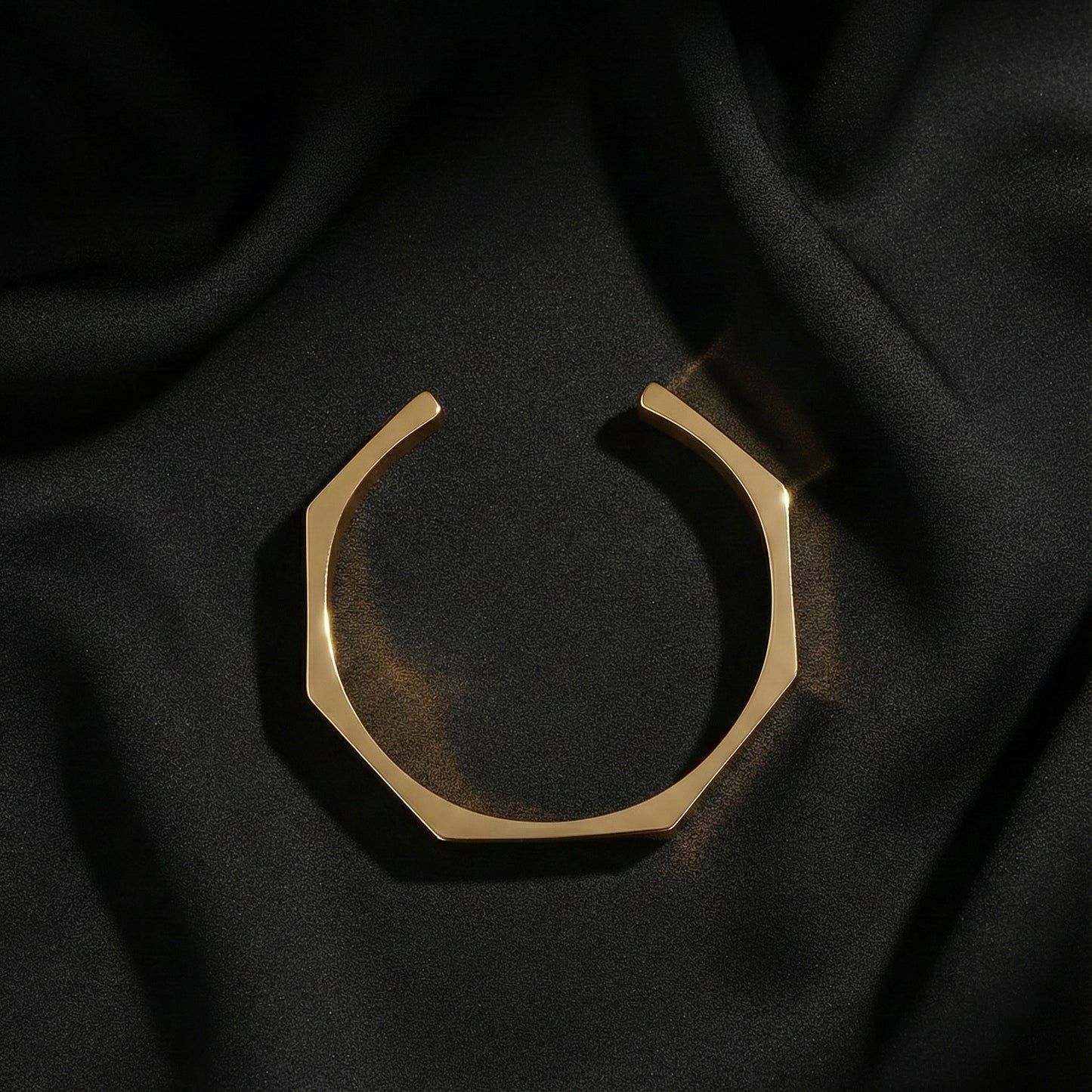 Titan Hex™ Stainless Steel Bracelet – Bold & Modern Design