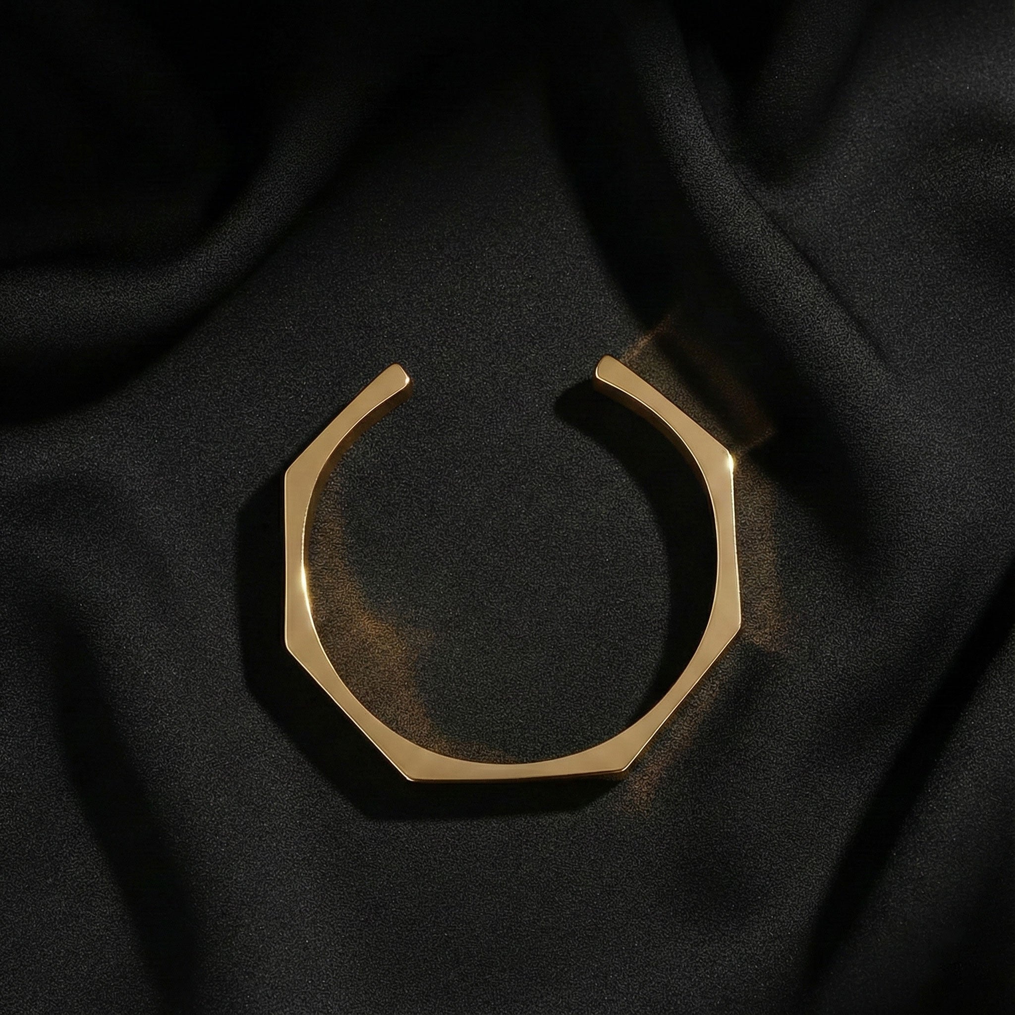 Titan Hex™ Stainless Steel Bracelet – Bold & Modern Design