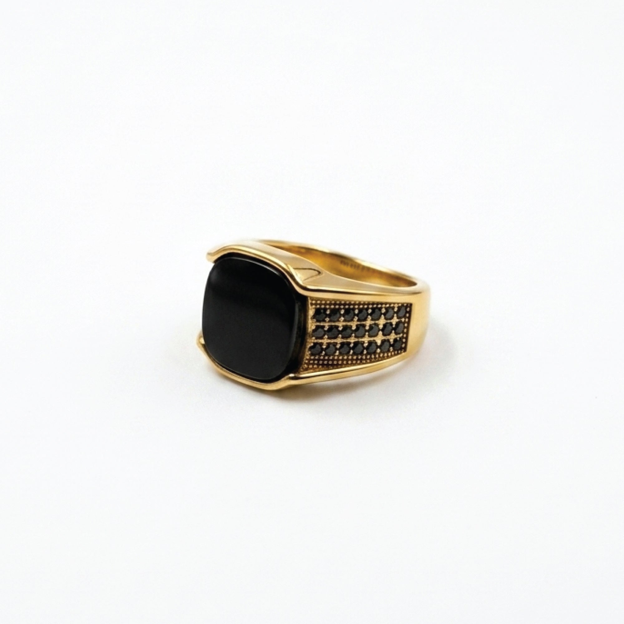 Rhodium plated black onyx ring