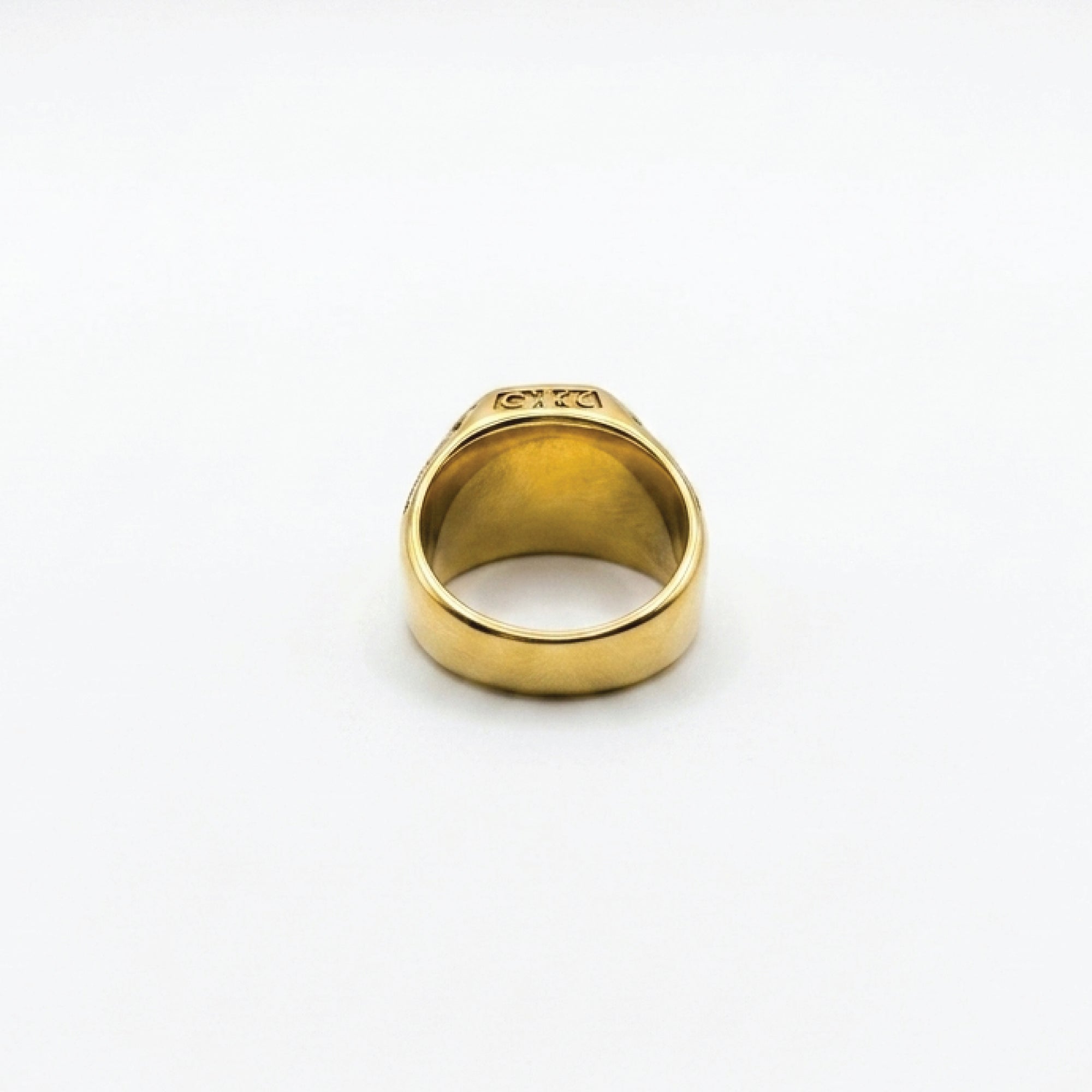 Black Stone Meander Ring