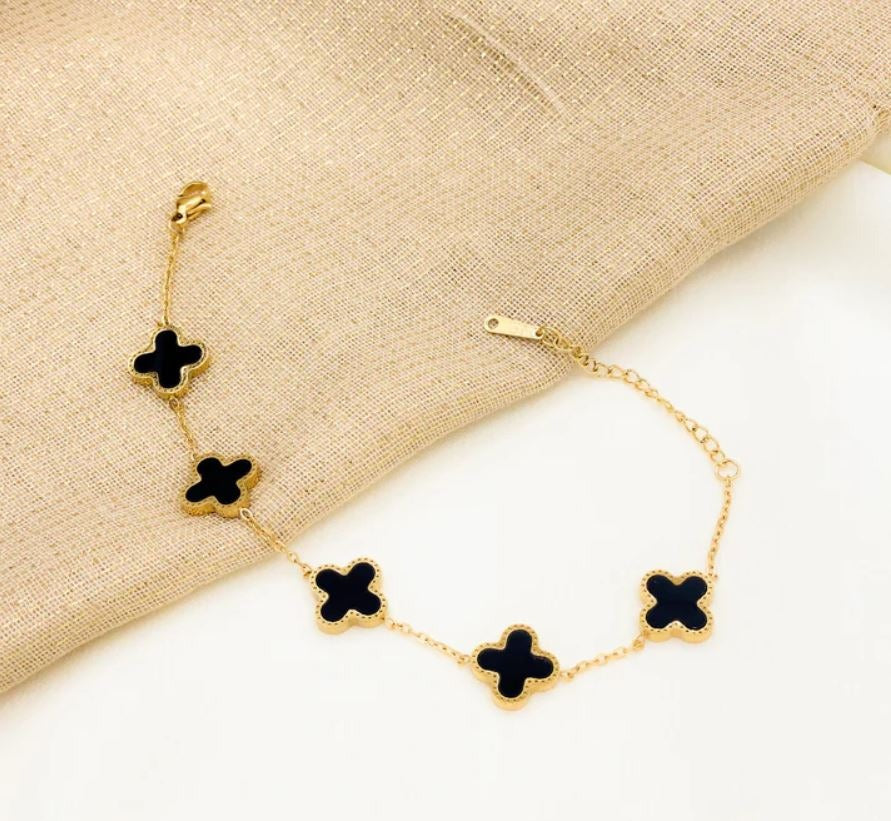 Clover Charm Bracelet (Black)